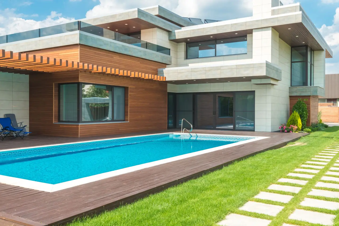 Swimming pool built in Cliftleigh, NSW
